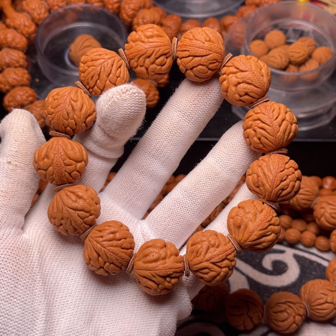 手串桃核21红魔，2hao lian jie