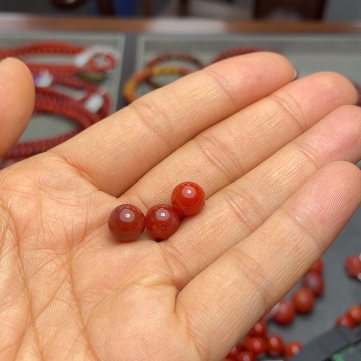 南红玛瑙手串8多样性发1未镶嵌