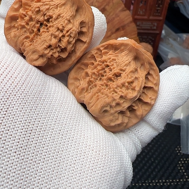 文玩核桃吊坠全品王勇鹰钩