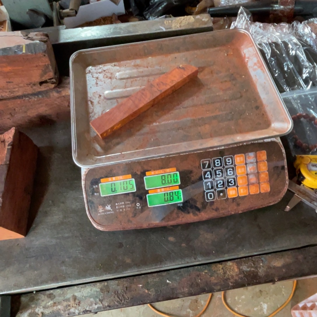 檀香紫檀（小叶紫檀）料子