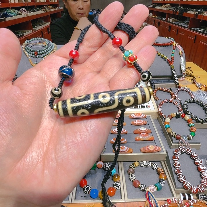 未镶嵌玛瑙/玉髓珠宝奇石