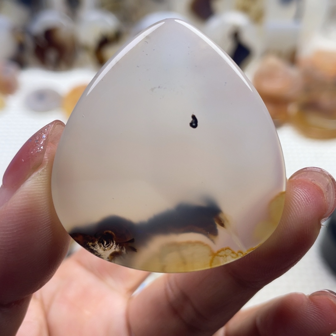 玛瑙/玉髓未镶嵌颈饰