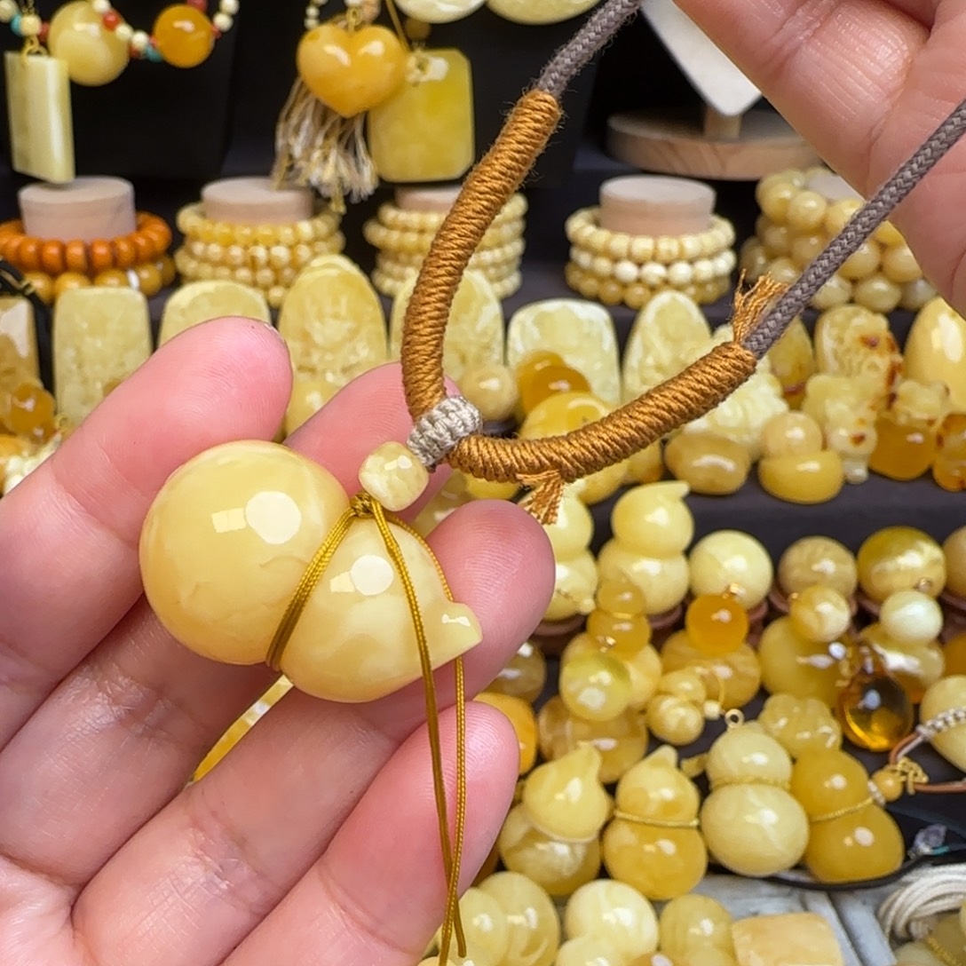 琥珀未镶嵌套链天然俄料蜜蜡葫芦吊坠