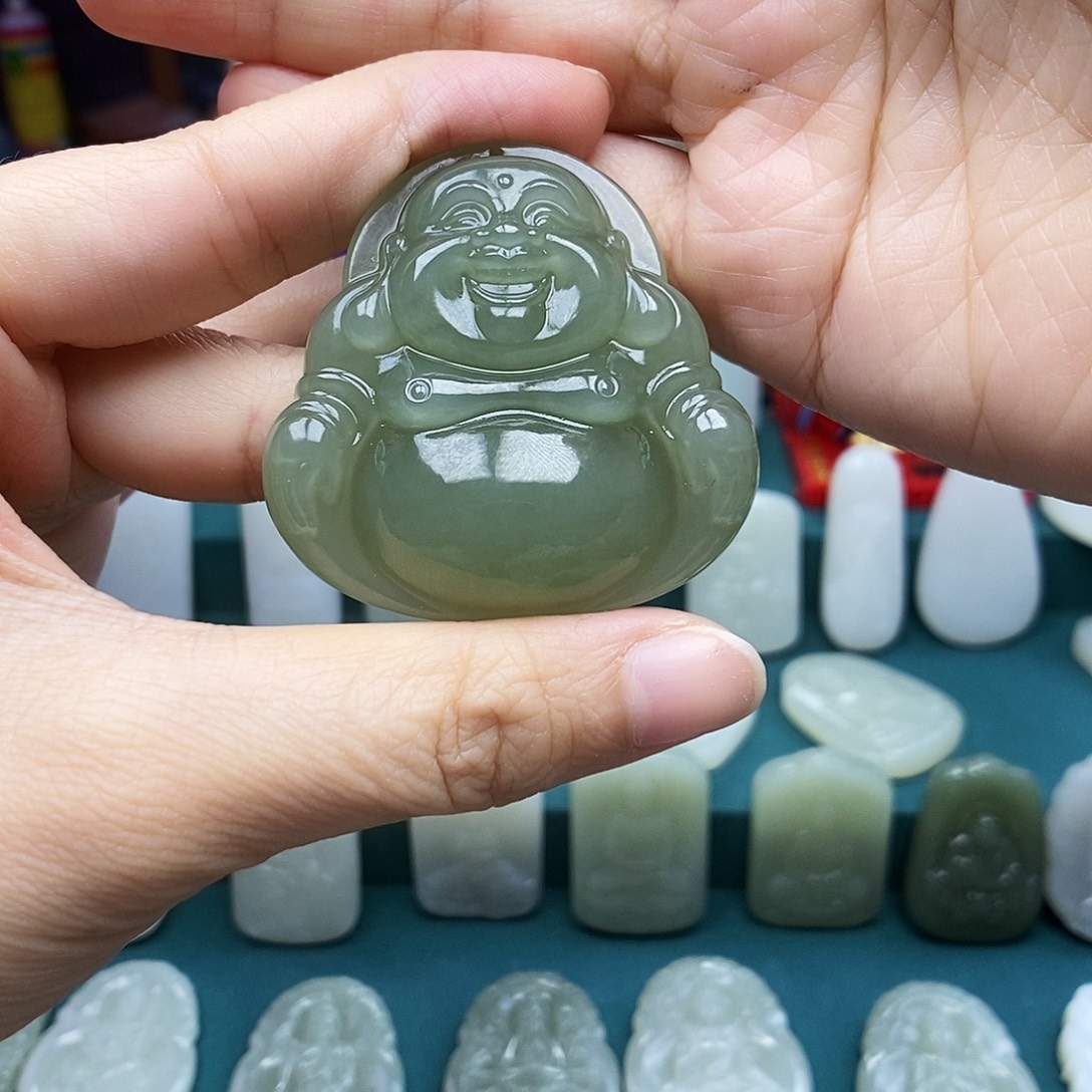 凤***哥颈饰未镶嵌和田玉