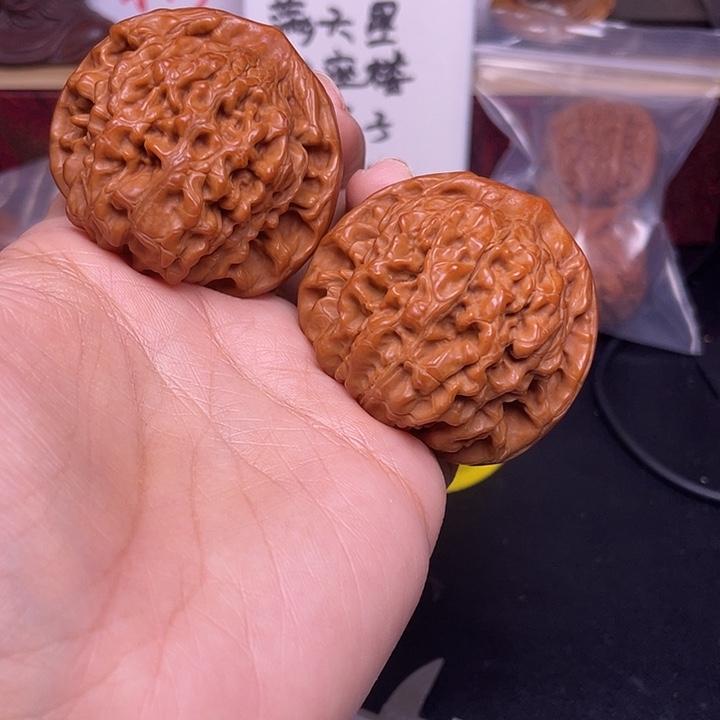 你***。桃核吊坠官帽福利