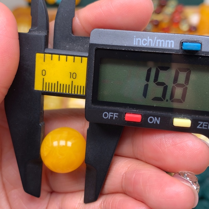 非金属仿琥珀饰品036