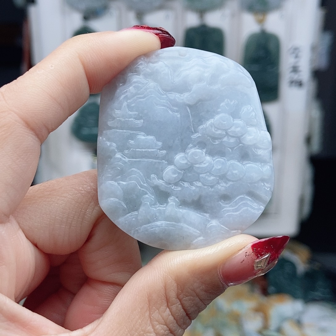 翡翠颈饰未镶嵌翡翠