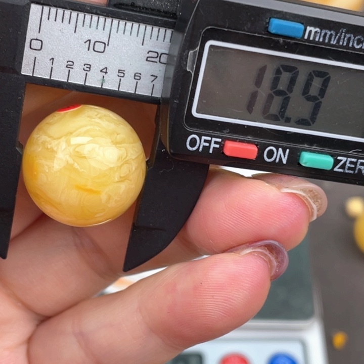 琥珀裸石未镶嵌全品760