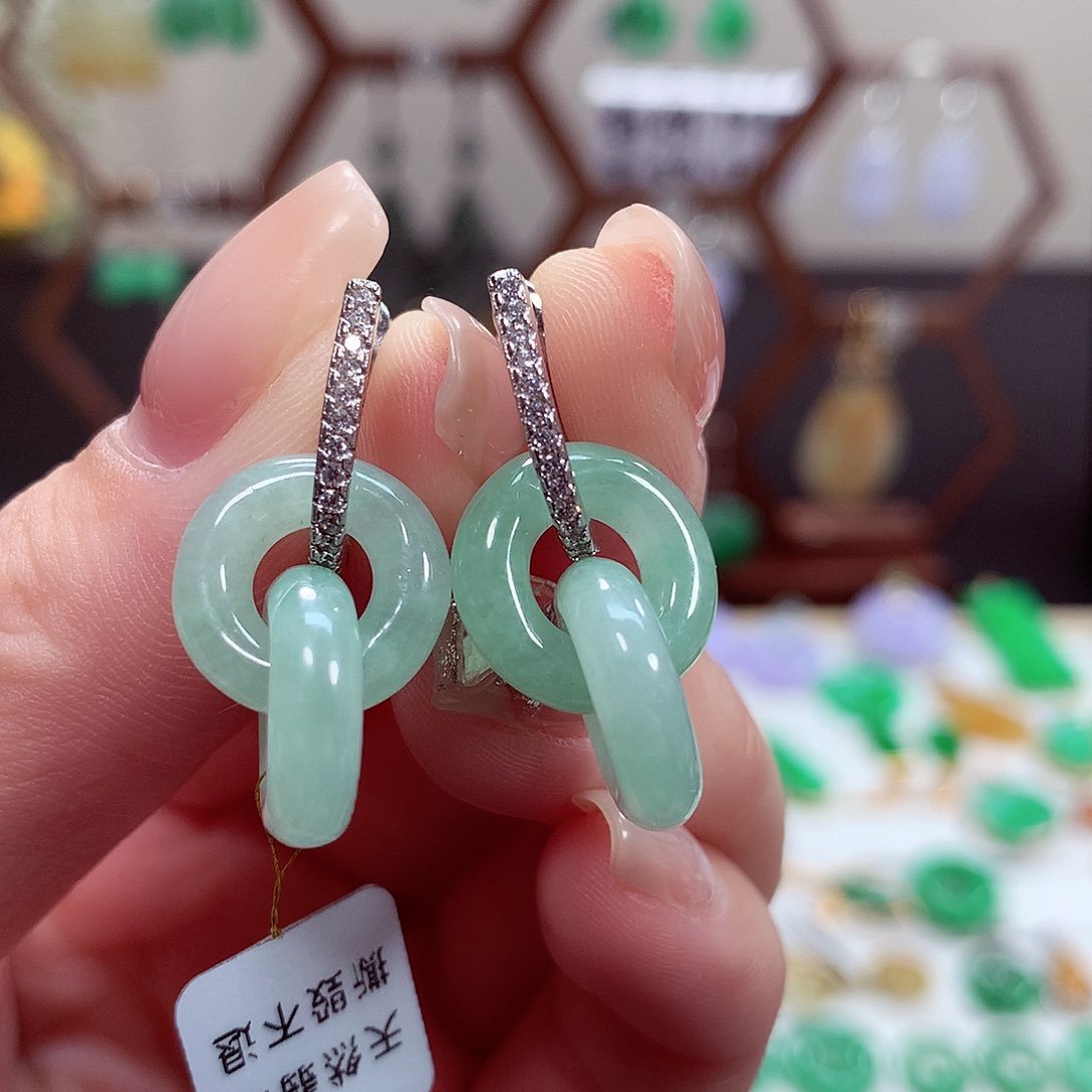 翡翠耳饰银S925镶嵌天然翡翠