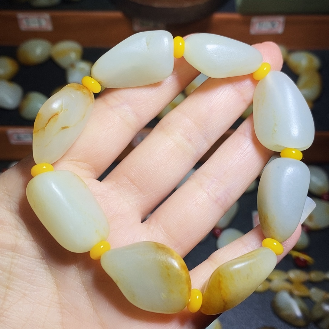 和田玉未镶嵌手链