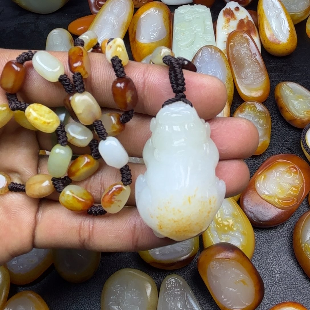 和田玉颈饰未镶嵌@***照