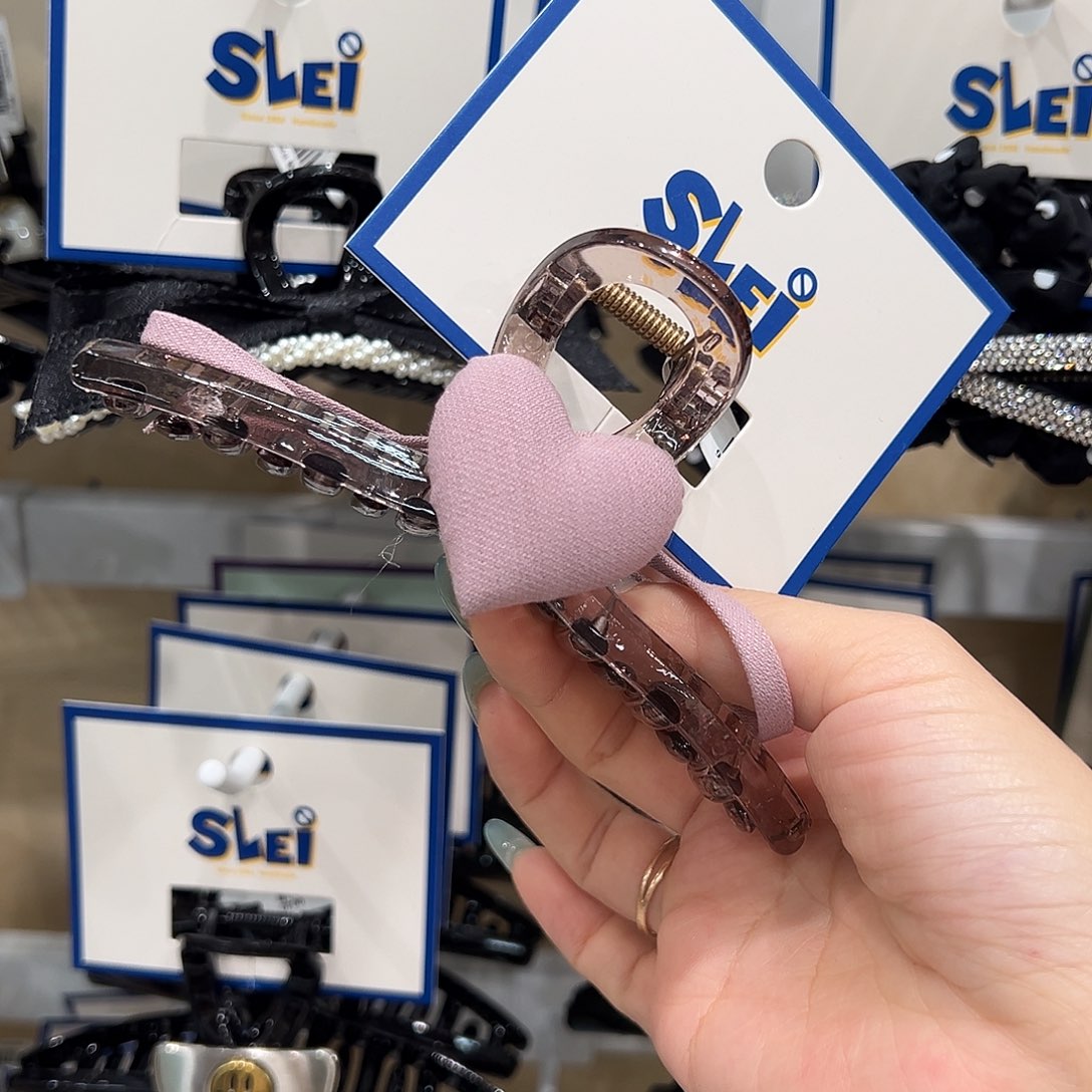 无非金属紫粉色爱心抓夹