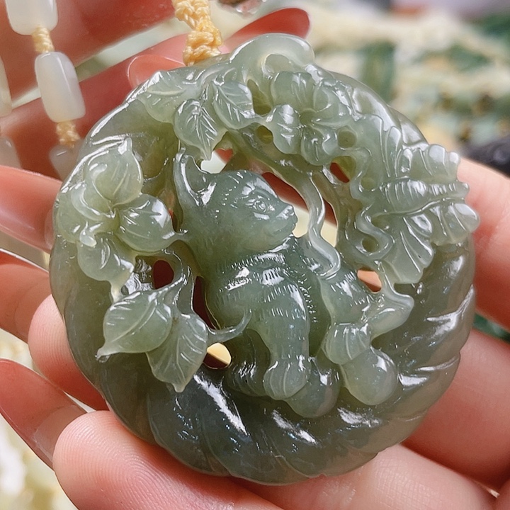 未镶嵌和田玉挂件