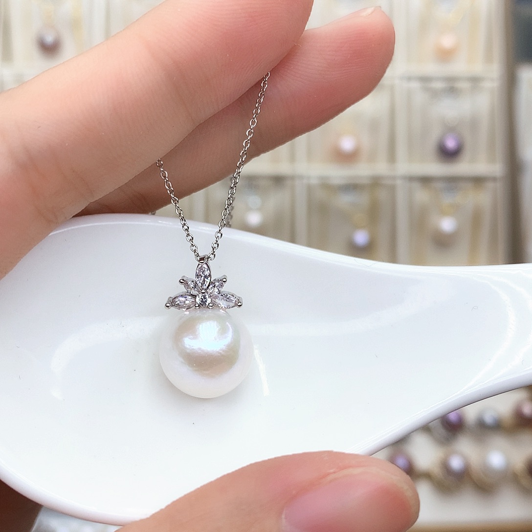 淡水珍珠颈饰合金