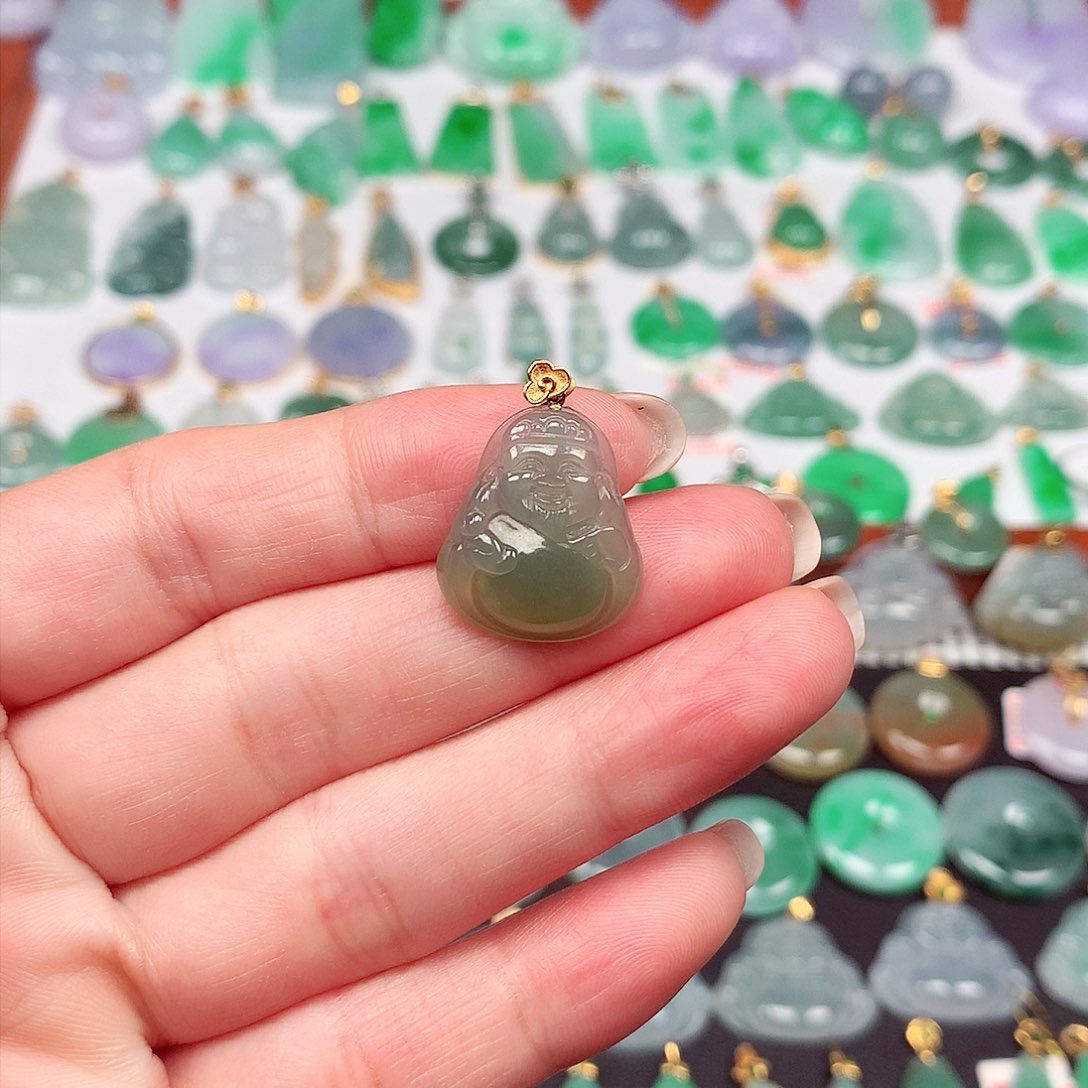 翡翠颈饰18K金镶嵌天然翡翠A货