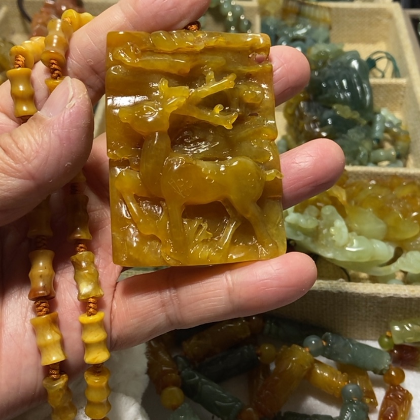 【闪购商品】蛇纹石玉颈饰未镶嵌吉*