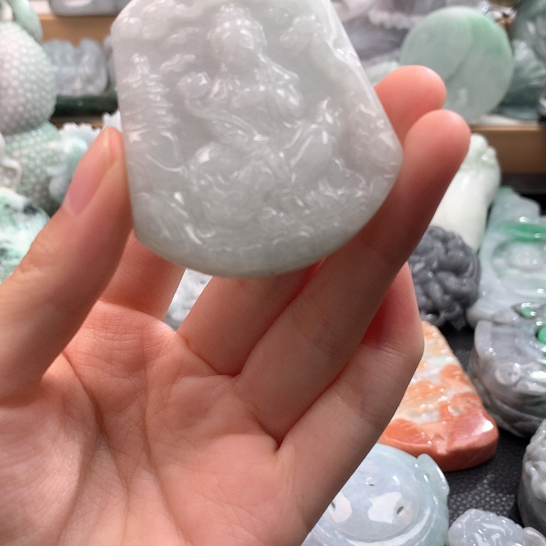 吊坠(不含链)未镶嵌翡翠