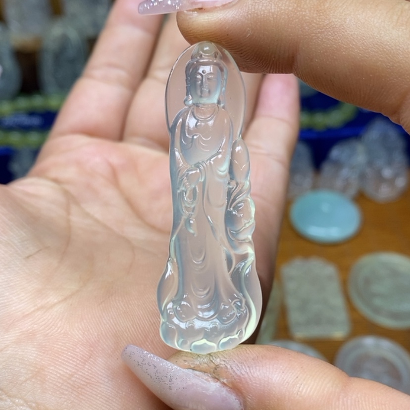 【闪购商品】蛇纹石玉颈饰未镶嵌