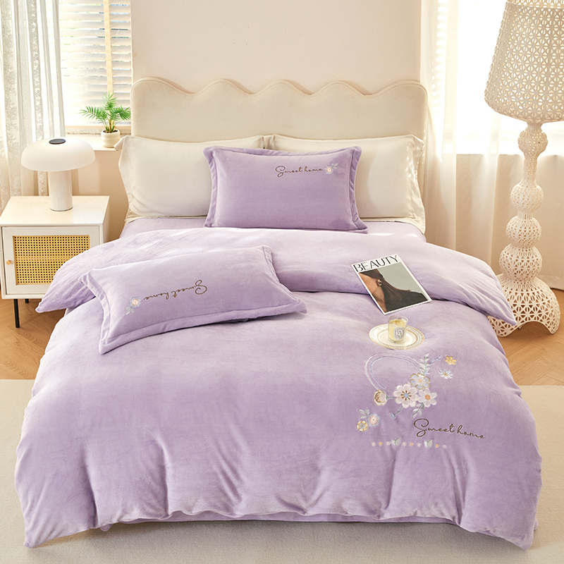 高克重独家专版工艺款牛奶绒纯色双面绒刺绣绣花四件套-梦境系列