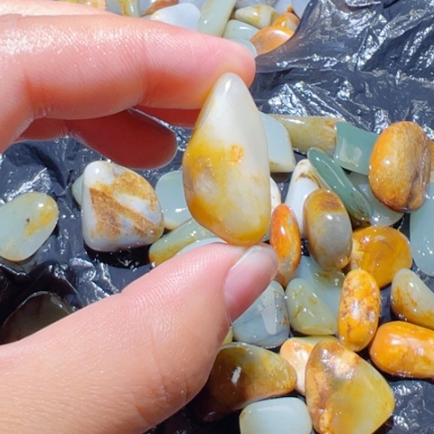 和田玉（子料）未镶嵌颈饰8.7克