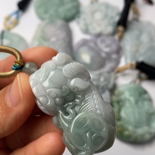 翡翠未镶嵌挂件翡翠