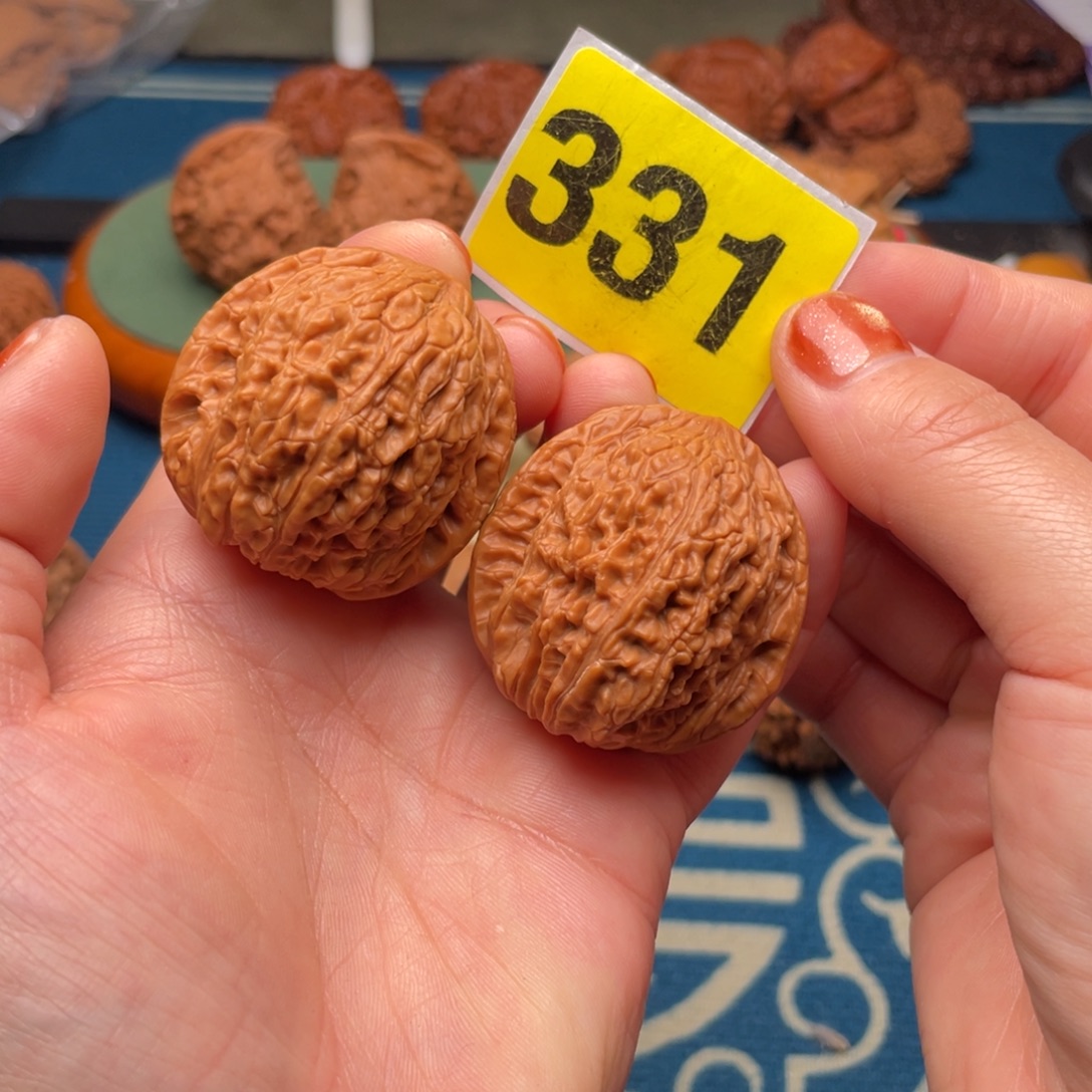 文玩核桃吊坠38绣球331号