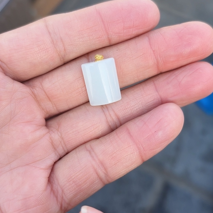 吊坠(不含链)18K金镶嵌和田玉