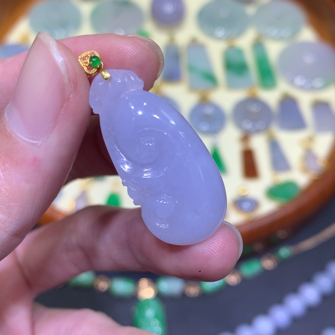 翡翠吊坠(不含链)18K金镶嵌