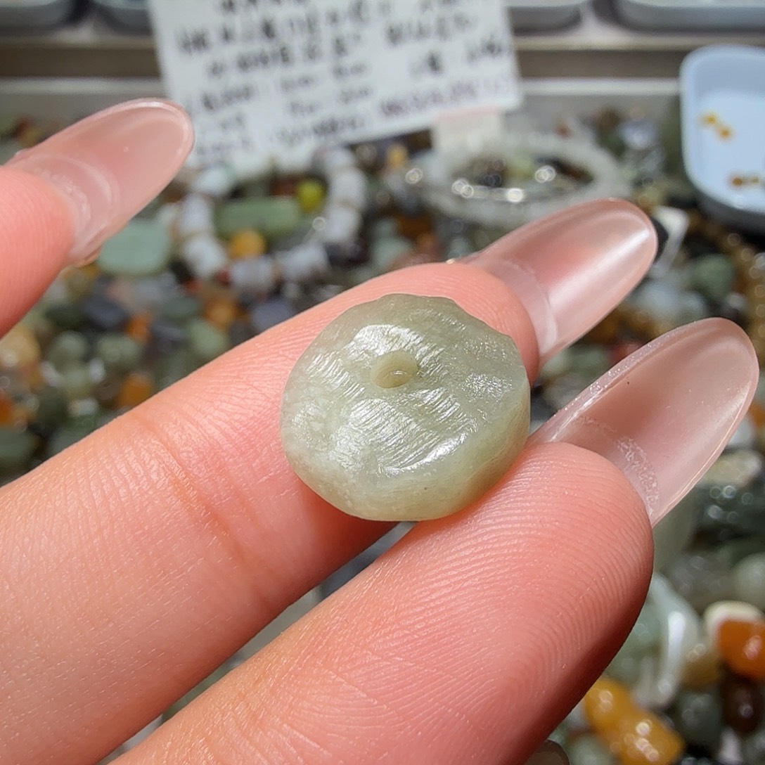 和田玉未镶嵌珠宝奇石