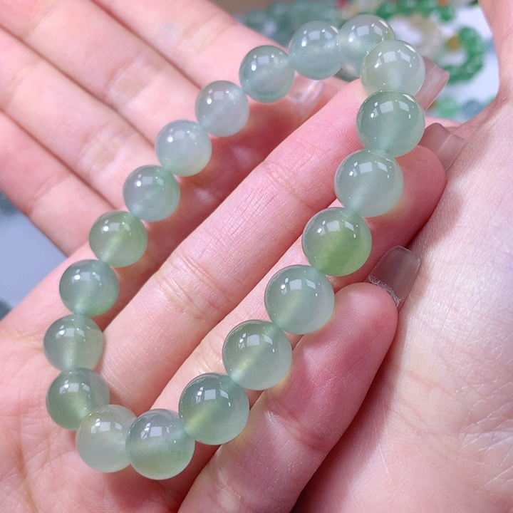 翡翠手链未镶嵌翡翠