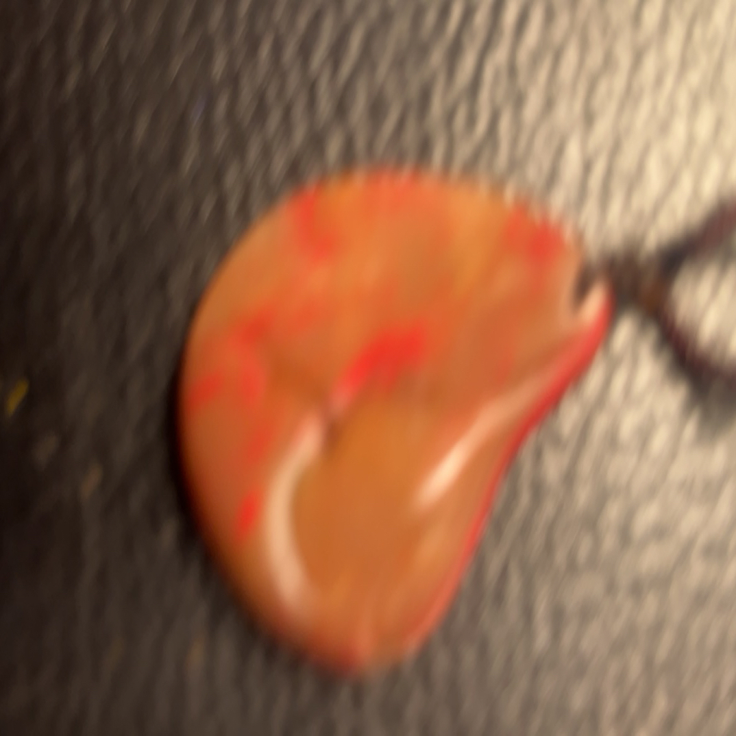 昌化鸡血石挂件质地细腻