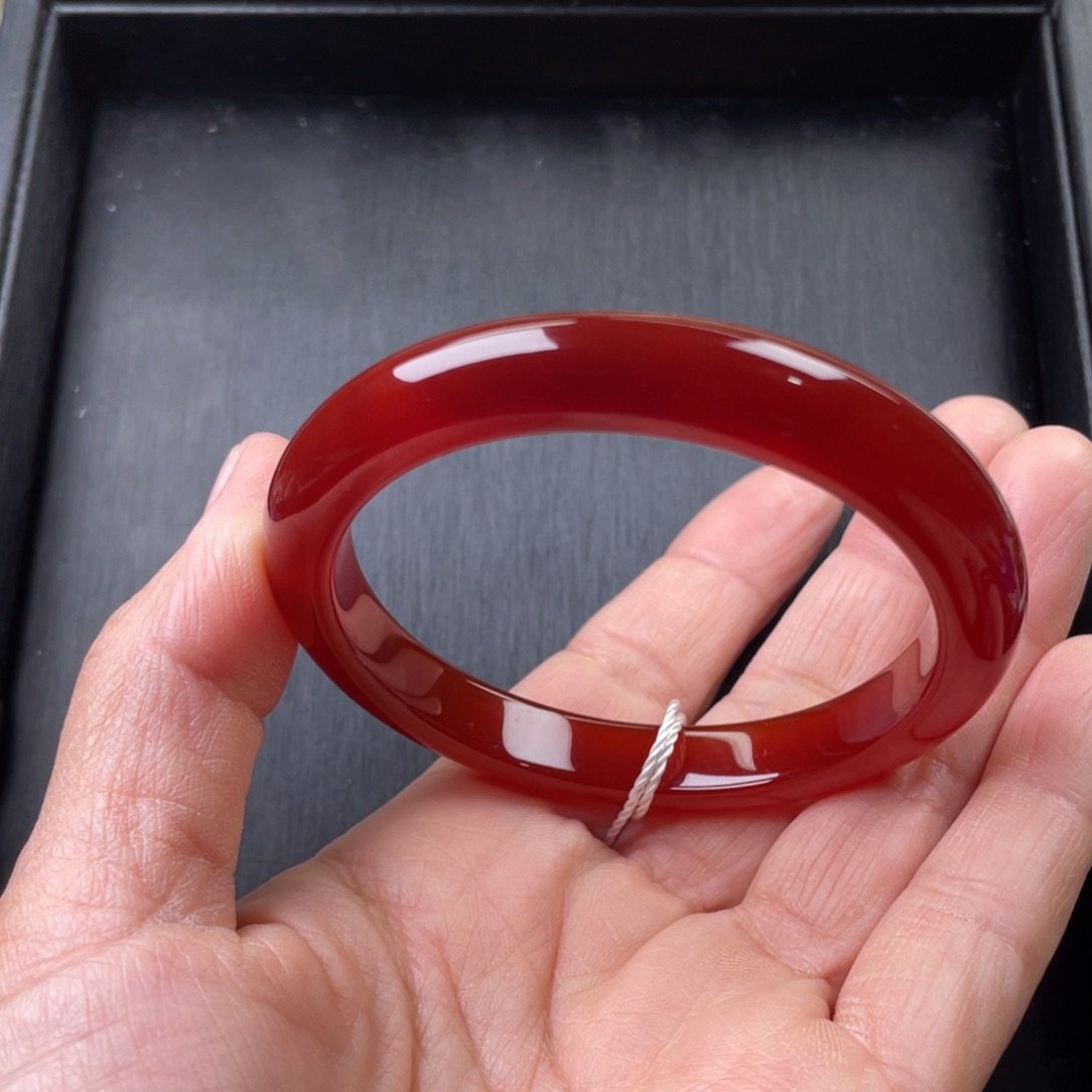 玛瑙/玉髓手镯未镶嵌56圈口