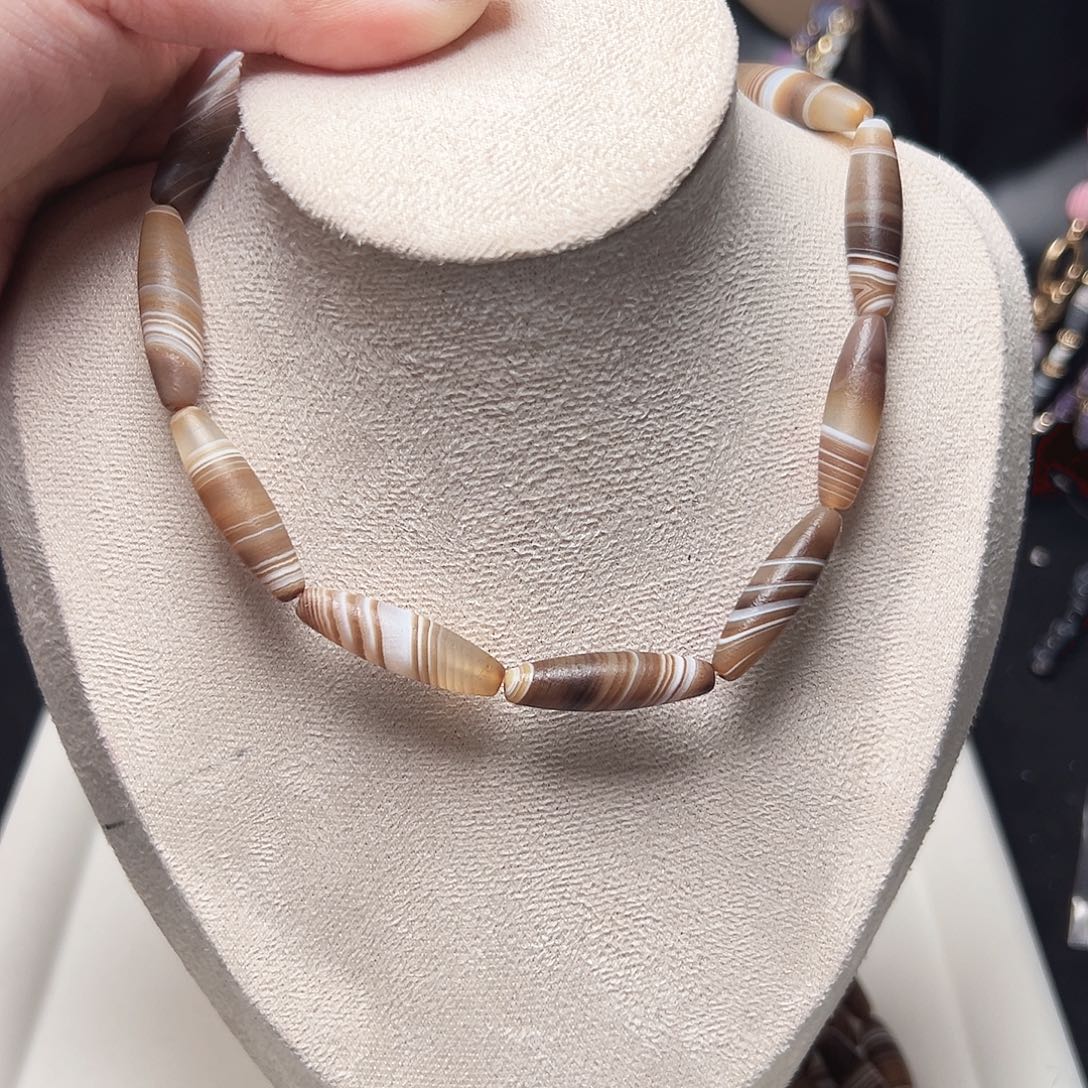 玛瑙/玉髓未镶嵌珠宝半成品r140原木色双肩尖玛瑙磨砂桶珠29*8