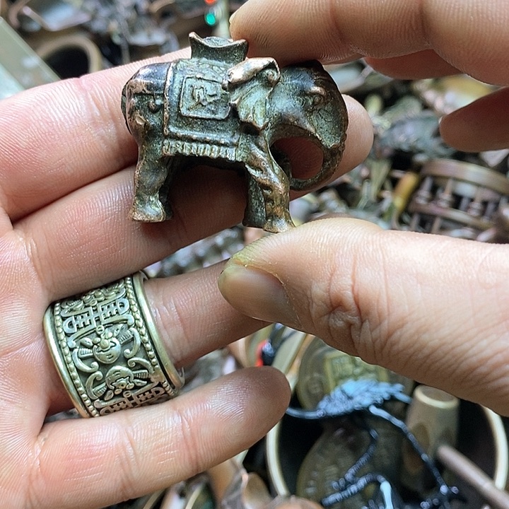 平平安安健健康康