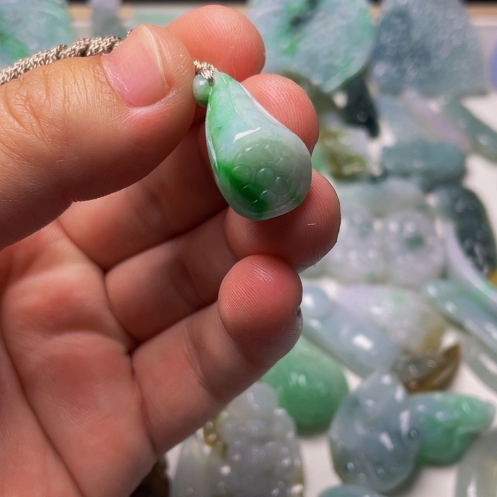 翡翠吊坠(不含链)未镶嵌