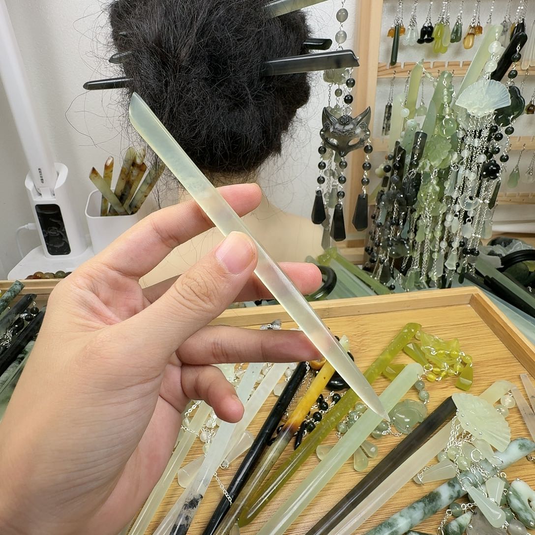 未镶嵌蛇纹石玉发饰