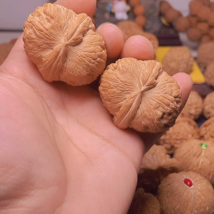 文玩核桃吊坠44全品平谷元宝