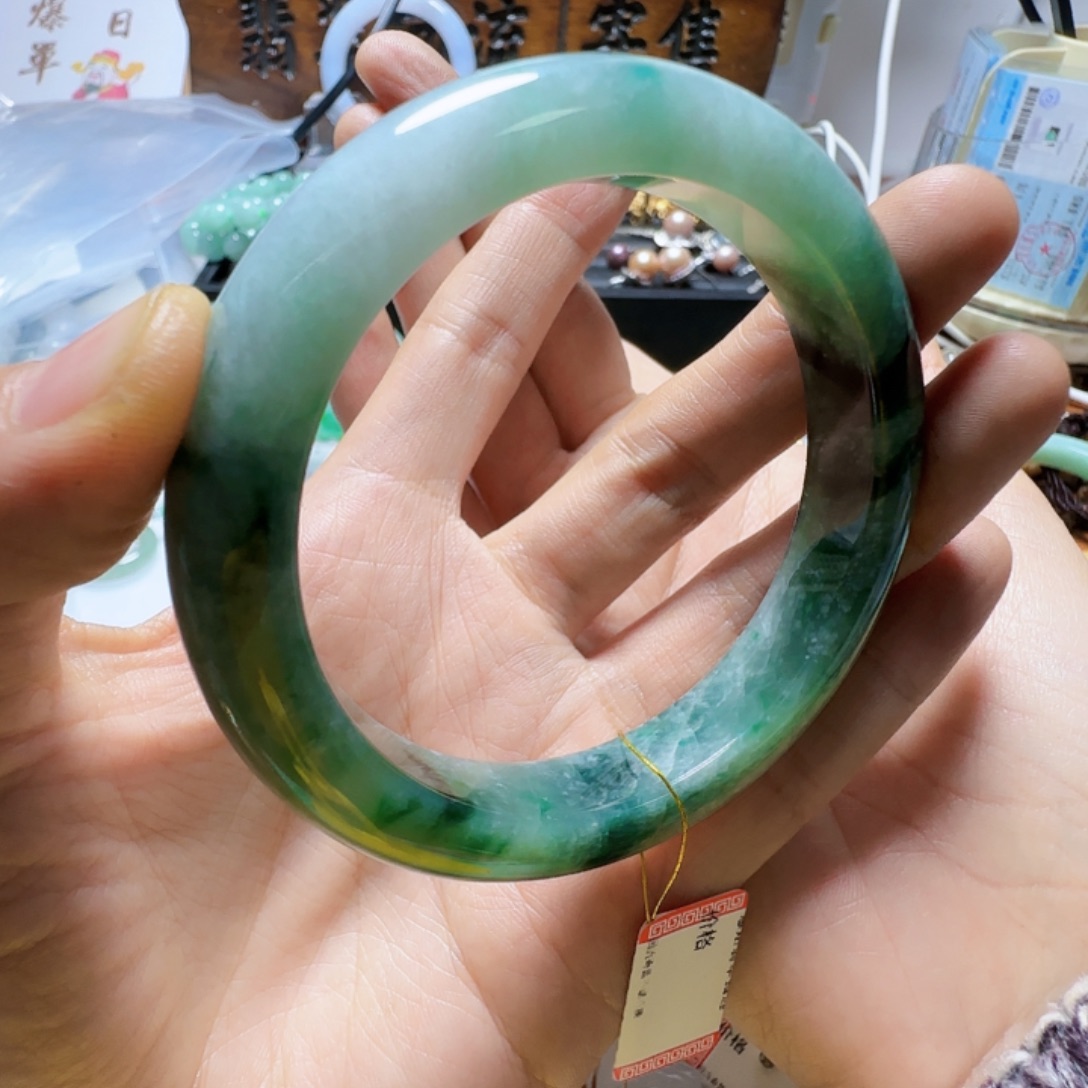 小***燕翡翠未镶嵌手镯翡翠380