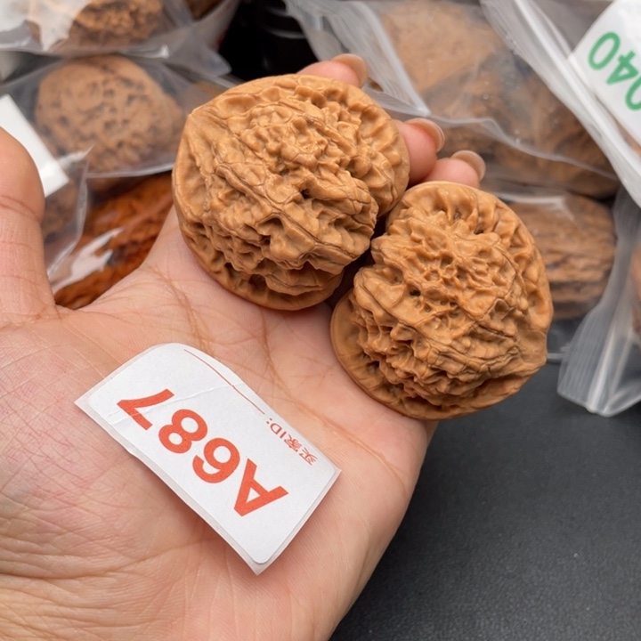 文玩核桃吊坠核桃