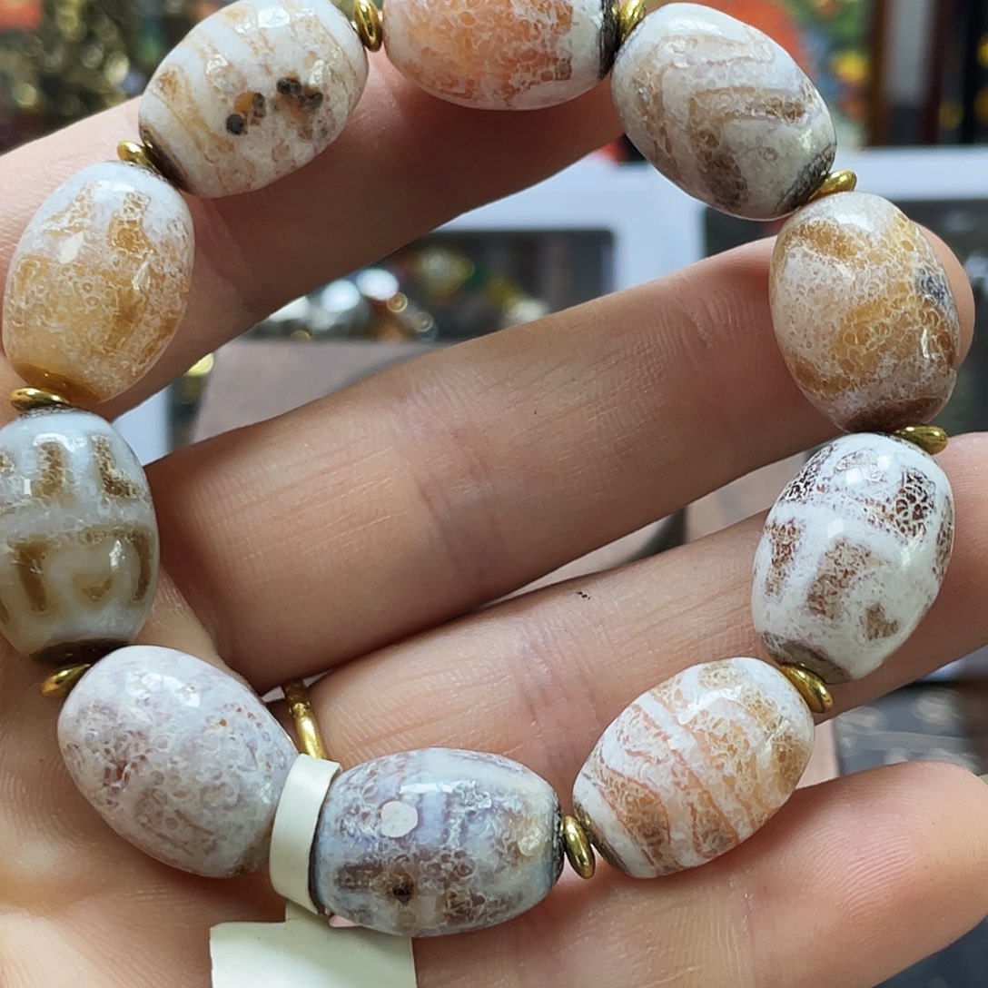 玛瑙/玉髓未镶嵌多样性发一条