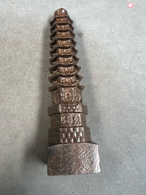 B131沉木雕刻摆件