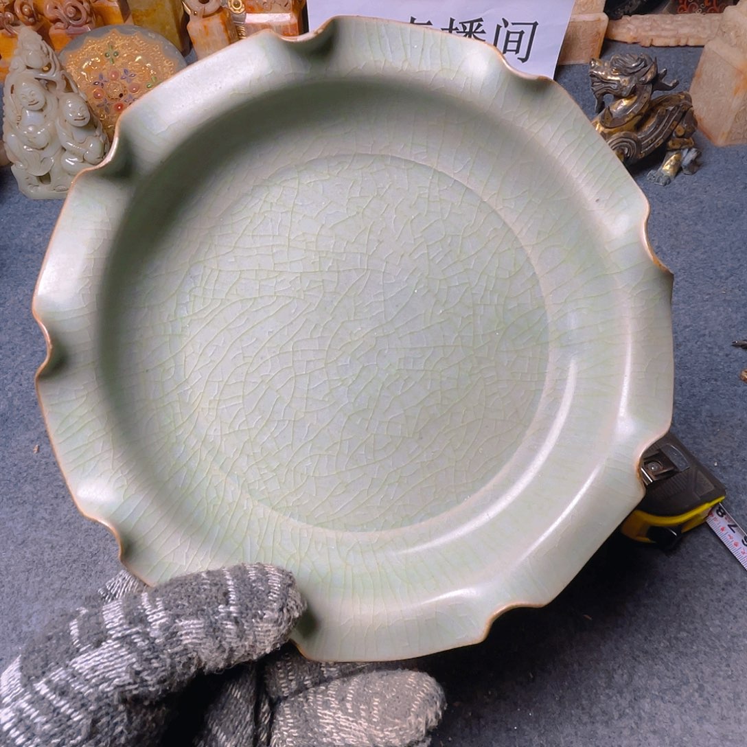 缸坎坎坷坷地走过这座