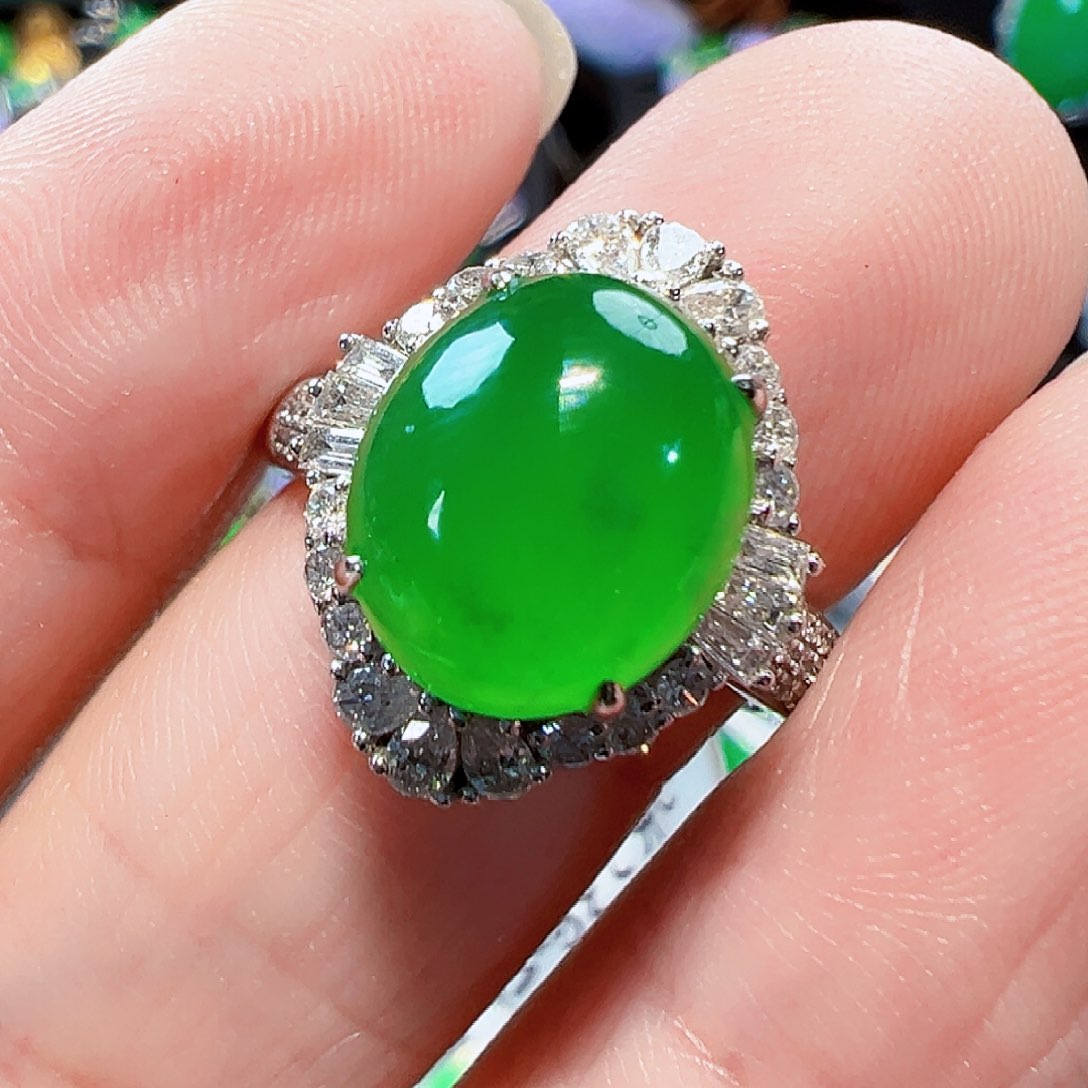 翡翠戒指18K金镶嵌签收后24小时鉴赏期