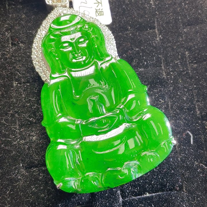 翡翠颈饰未镶嵌81，