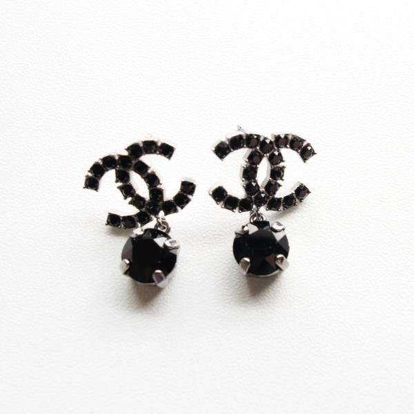 Chanel 黑钻双C耳钉