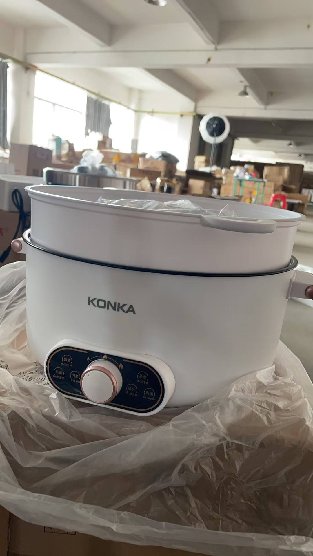 未使用 Konka/康佳 电火锅6L带蒸笼煎烤不沾炒菜锅KDZG-1309-W 