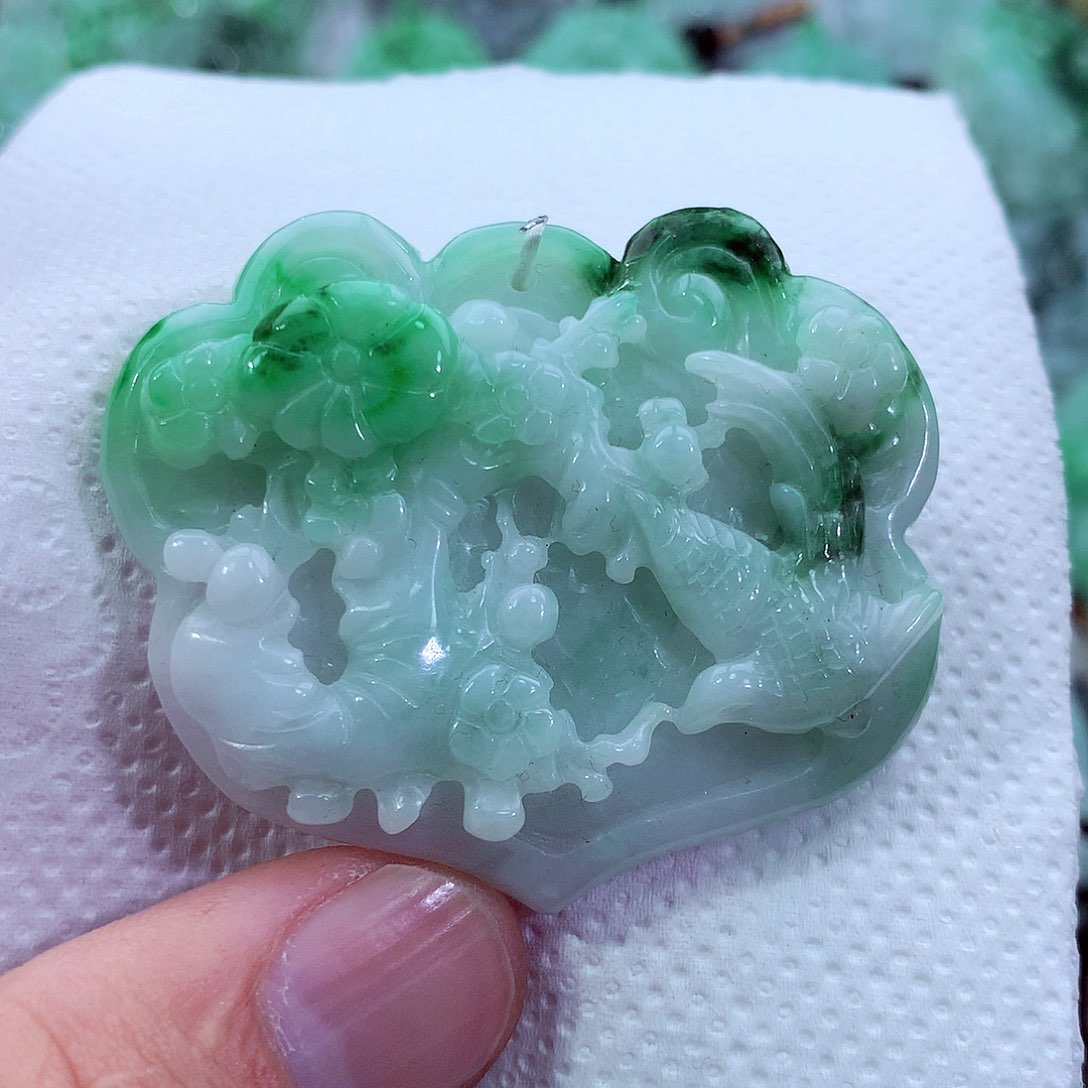 吊坠(不含链)未镶嵌翡翠