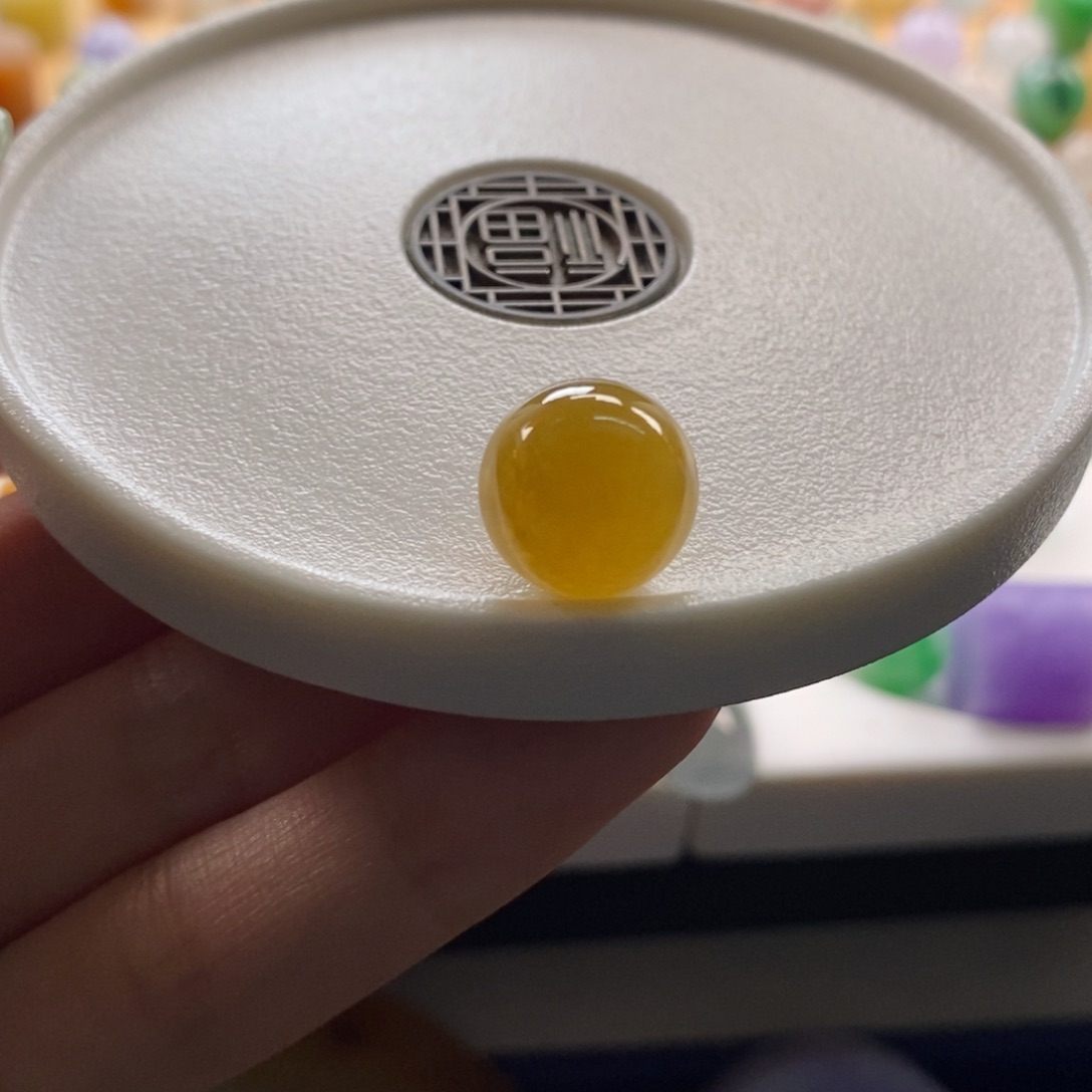 翡翠未镶嵌颈饰浓黄圆珠卡12+