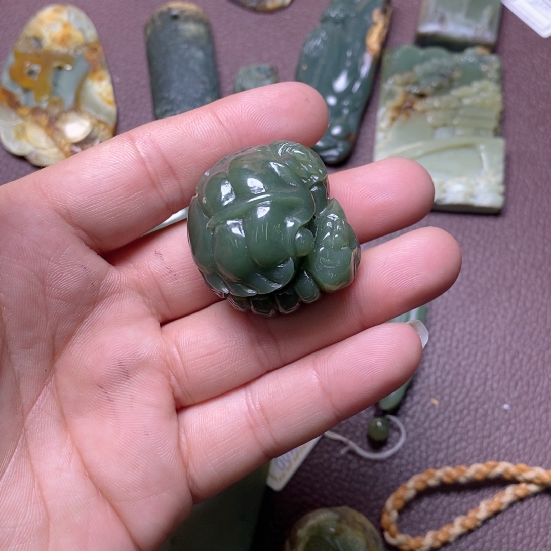 岫岩河磨玉（透闪石质玉）挂件未镶嵌福*多
