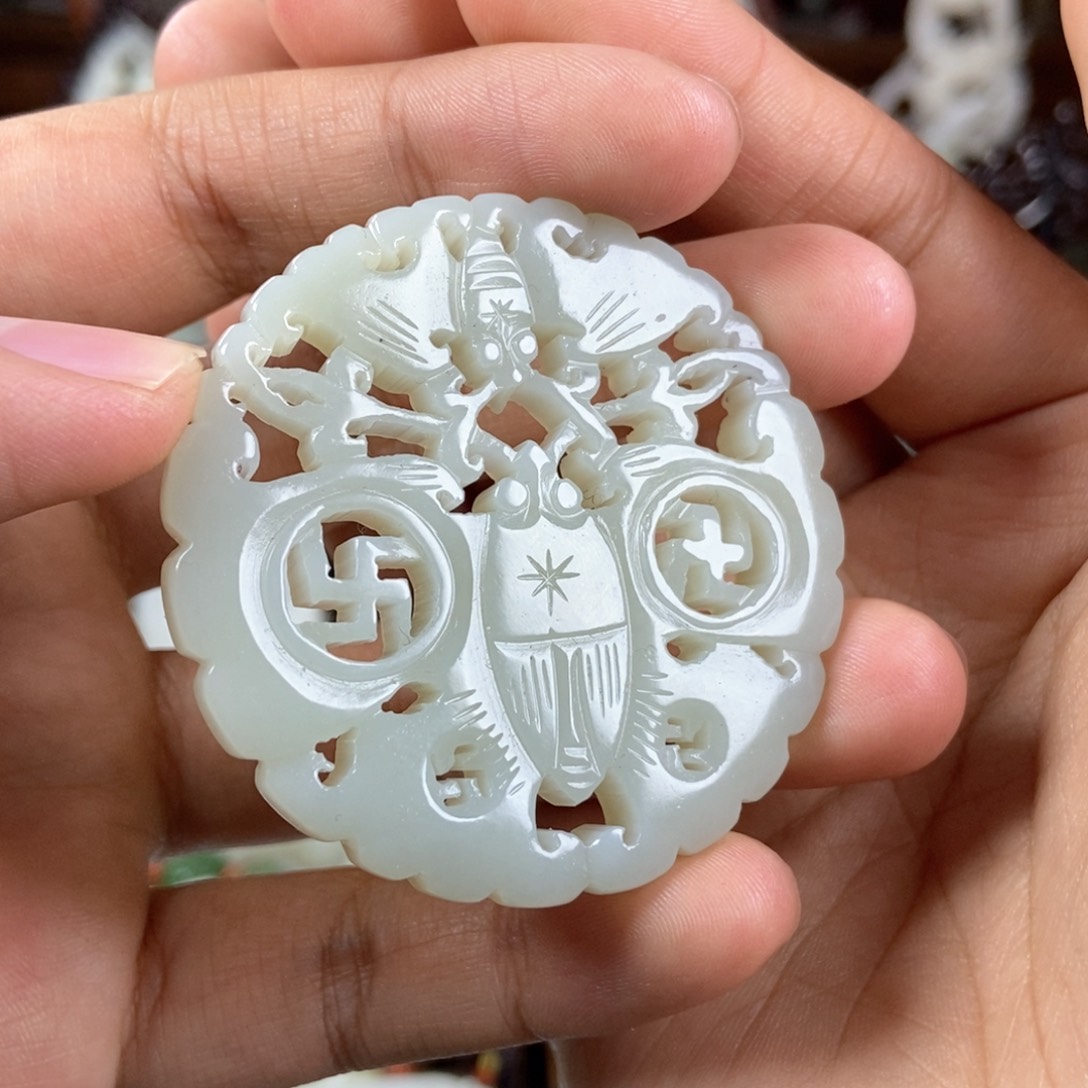 和田玉颈饰未镶嵌我**乡